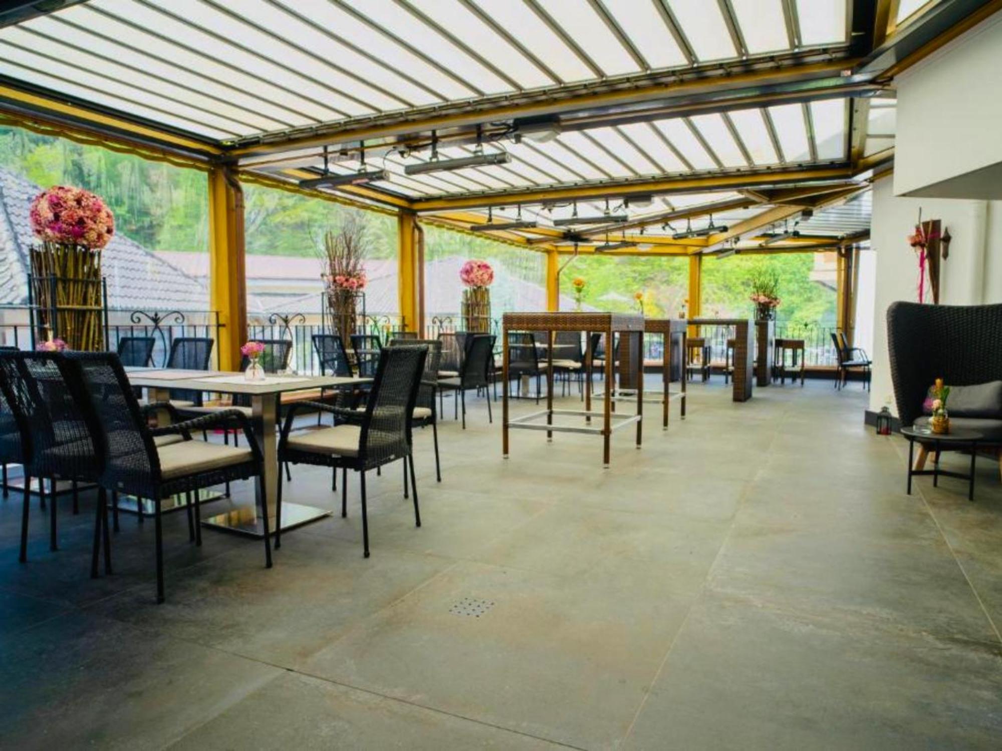 Hotel Lamm Heimbuchenthal Exterior photo